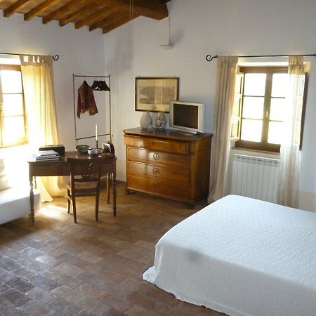 Poggioba Bed and Breakfast Sovana Exteriör bild